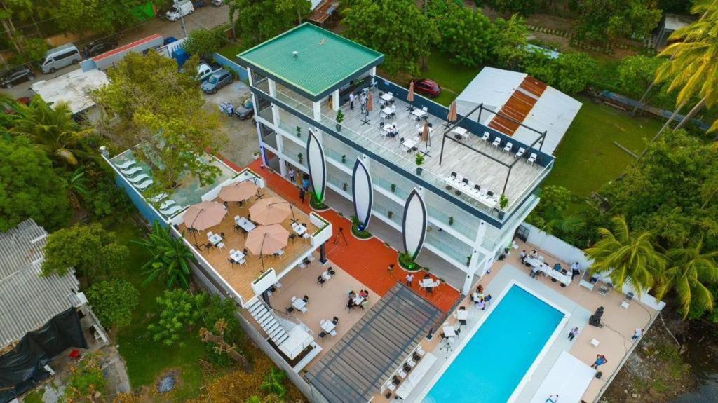 The Views Resort Эль-Сонте Экстерьер фото